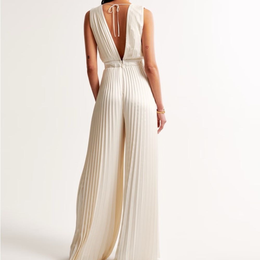 Abercrombie Giselle Pleated Jumpsuit
